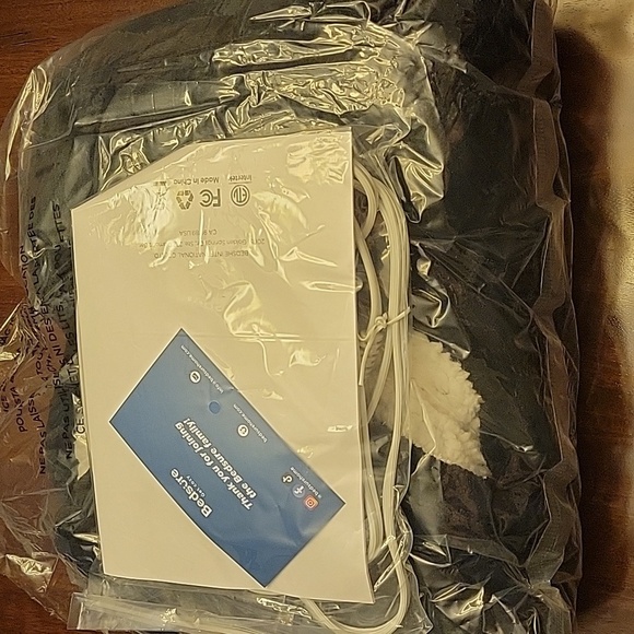 Black Heated Blanket New - Picture 9 of 15